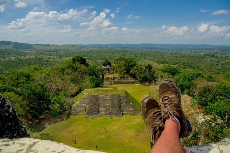 De Mayaruïnes van Xunantunich kun je bezoeken vanuit San Ignacio - Belize